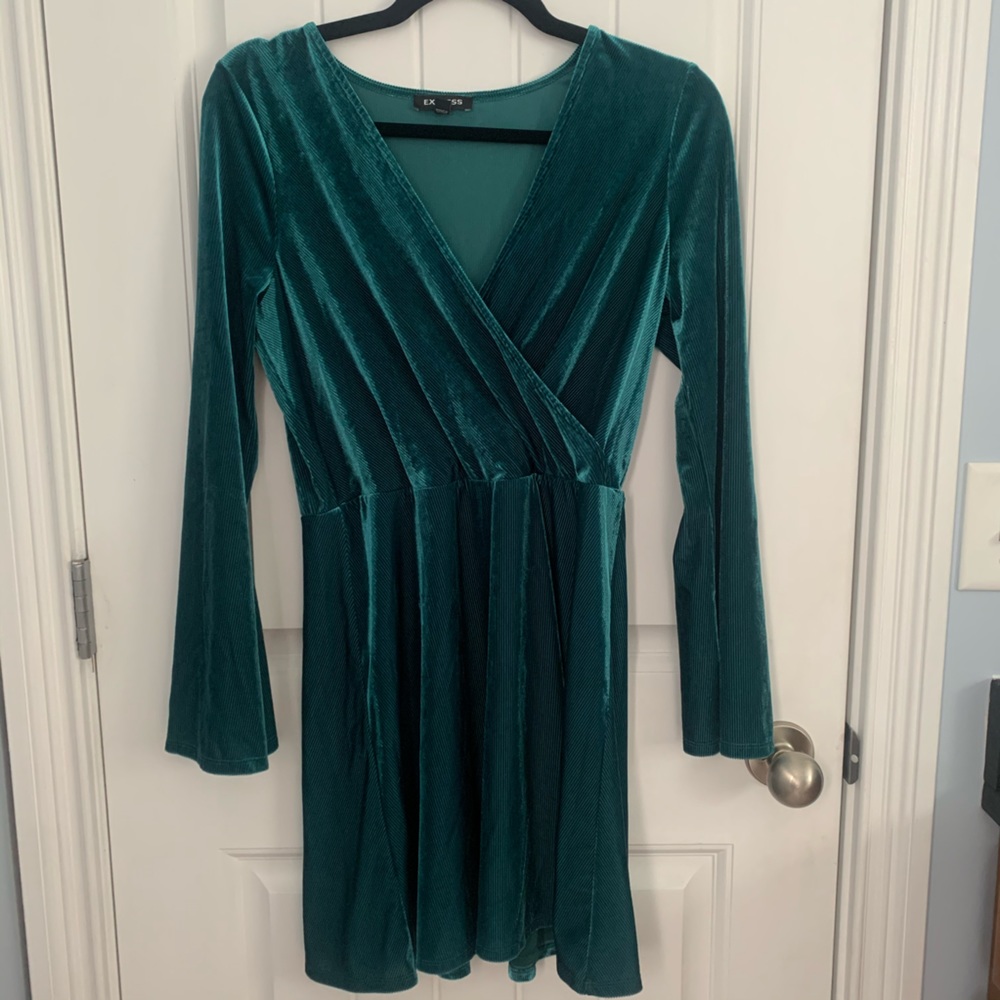 Express emerald green faux wrap velvet dress